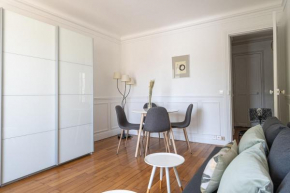 Appartement Lumineux avec balcon proche paris - II